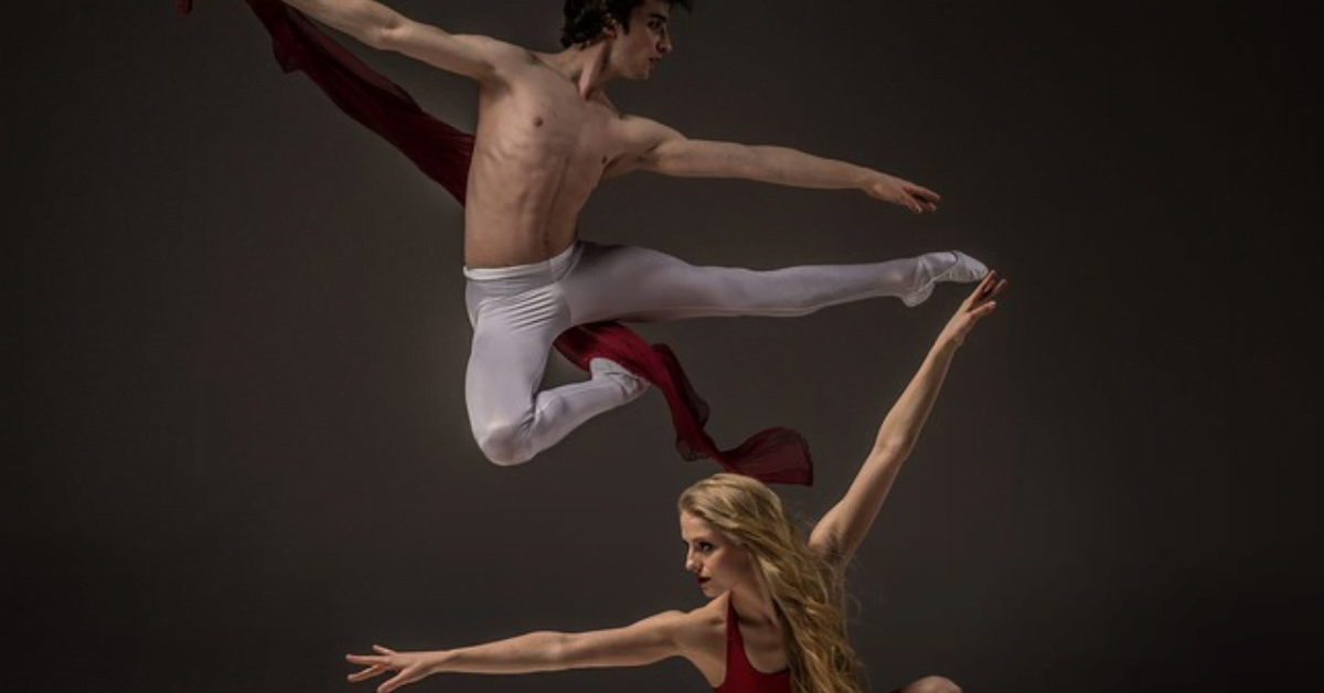 VAHVA Fiteness asserts that their Movement 20XX program can build mobility, agility, and strength, helping you fly high, like the folks pictured here.